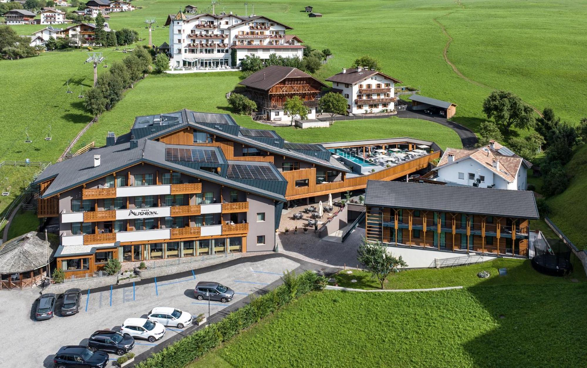 Hotel Alpenroyal Кастельротто Экстерьер фото